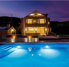 5 Bedroom Villa with Large Pool and Sea Views between Split and Trogir, Sleeps 10